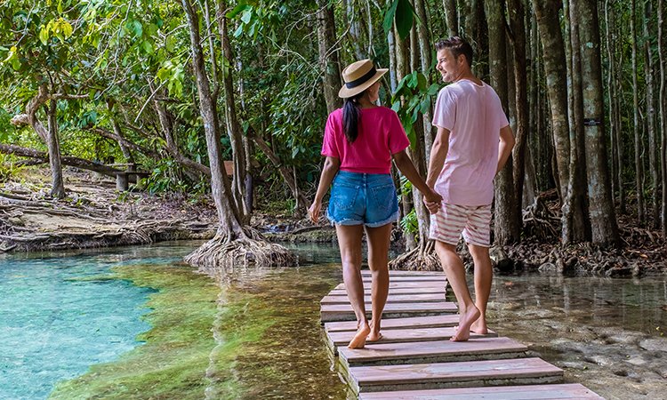 centrica-travel-couples2